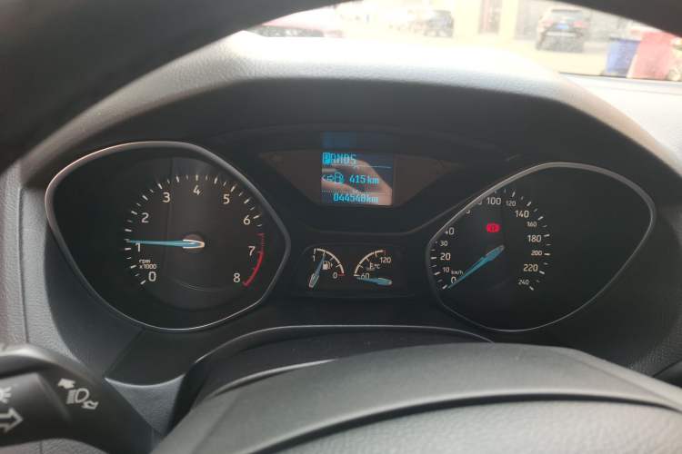 Used Ford Focus 2015 Hatchback 1.6L Automatic Fashion Edition Instrument Cluster
