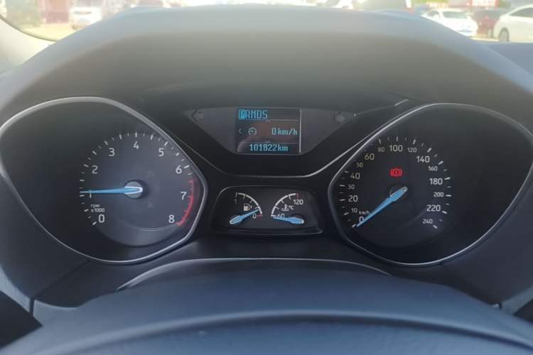 Used Ford Focus 2015 Hatchback EcoBoost 125 Automatic Supreme Style Edition Instrument Cluster