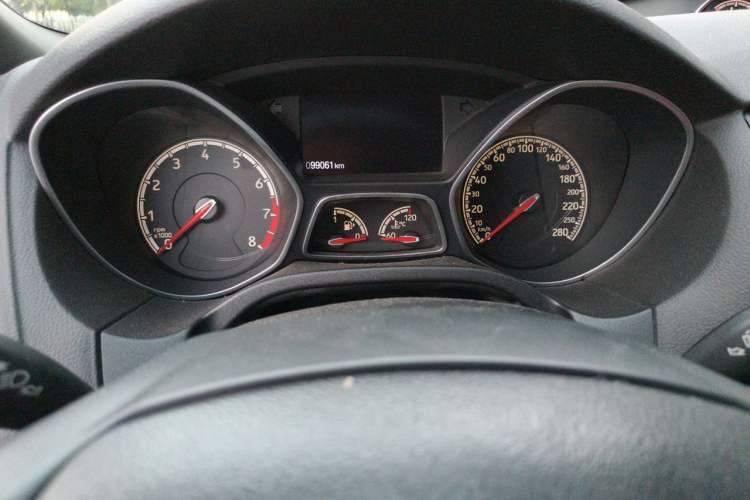 Used Ford Focus 2015 2.0T ST Standard Edition Instrument Cluster