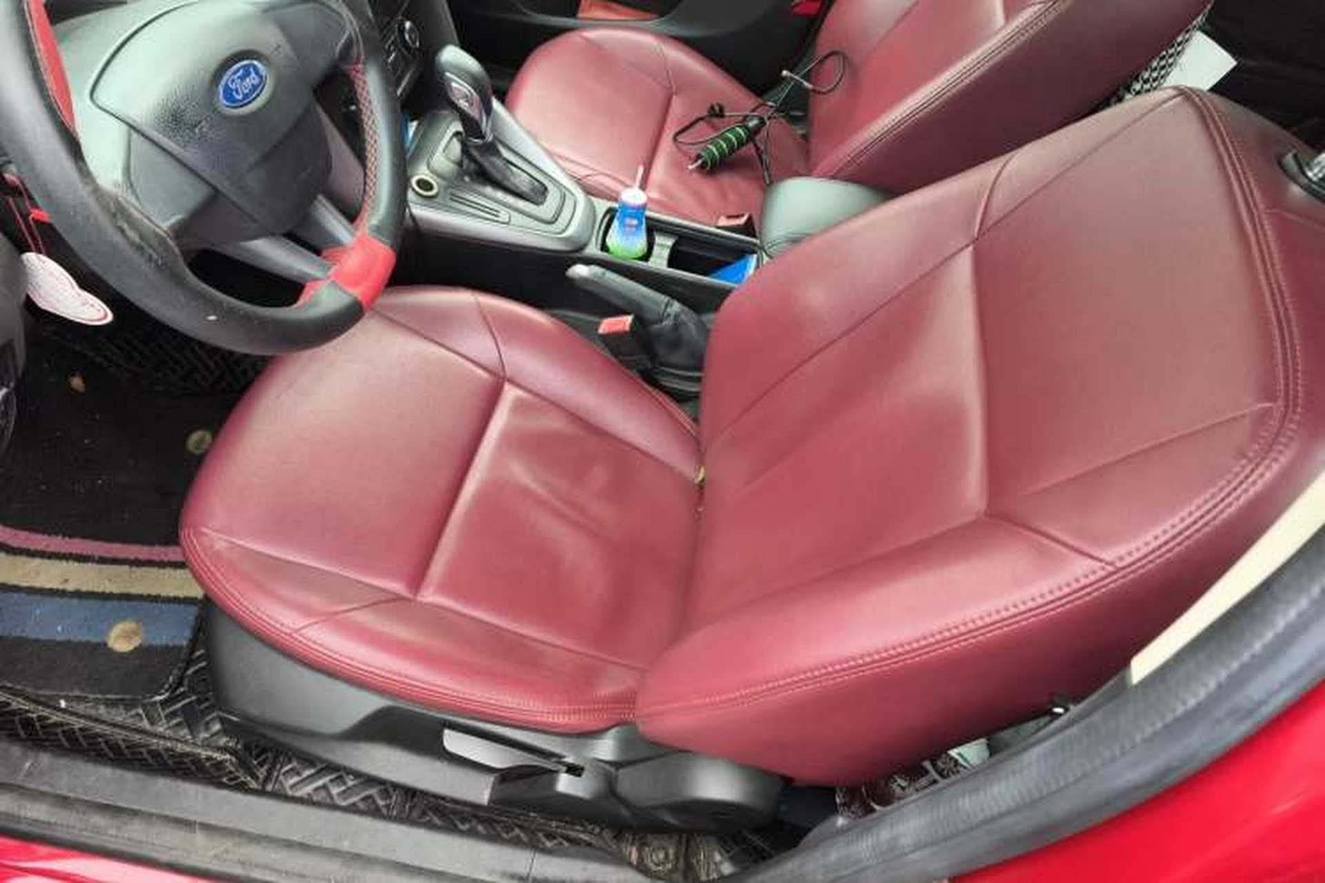 Used Ford Focus 2015 Hatchback 1.6L Automatic Comfort Model Interior 3