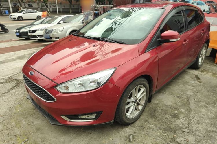 Used Ford Focus 2015 Hatchback 1.6L Automatic Fashion Edition Guazi used car, China used car export, Used car for sale, Used cars, Cheapest cars for sale