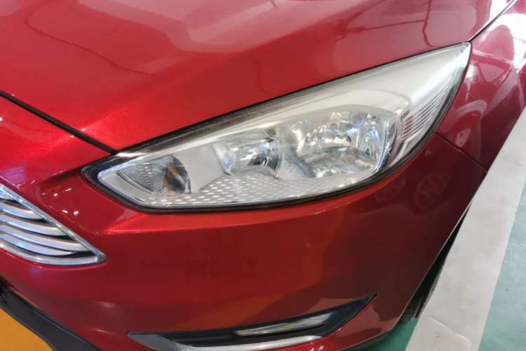 Used Ford Focus 2015 Sedan 1.6L Automatic Trend Model Left Front Headlight