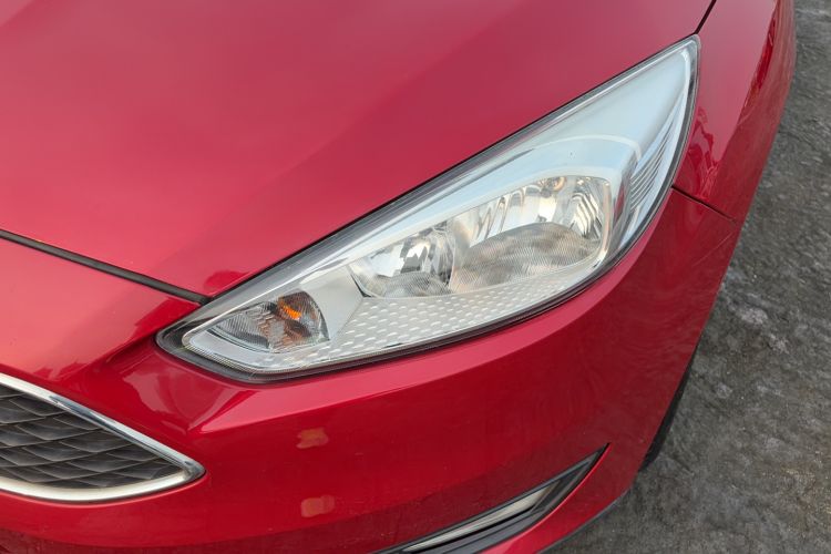 Used Ford Focus 2015 Hatchback 1.6L Manual Comfort Edition Left Front Headlight