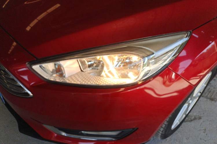 Used Ford Focus 2015 Sedan 1.6L Automatic Trend Model Left Front Headlight