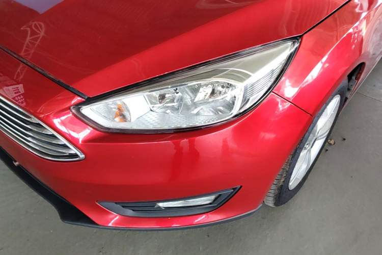 Used Ford Focus 2015 Sedan 1.6L Automatic Comfort Model Left Front Headlight