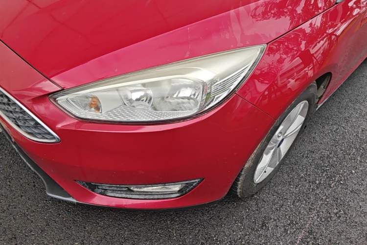 Used Ford Focus 2015 Hatchback 1.6L Automatic Comfort Model Left Front Headlight