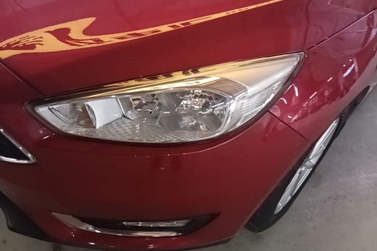 Used Ford Focus 2015 Hatchback EcoBoost 180 Automatic Elite Model Left Front Headlight