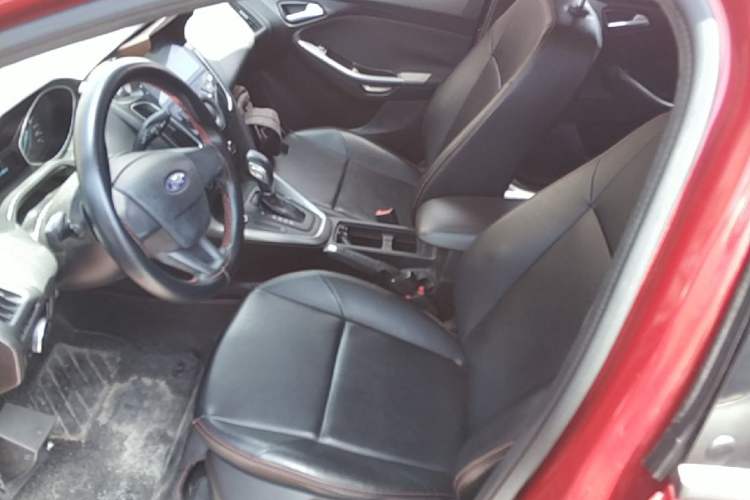 Used Ford Focus 2015 Hatchback 1.6L Automatic Comfort Model Left Front Seat