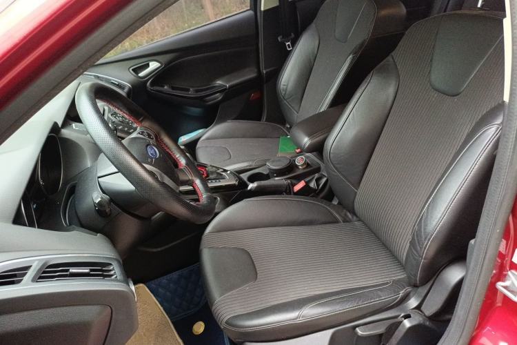 Used Ford Focus 2015 Sedan 1.6L Automatic Trend Model Left Front Seat