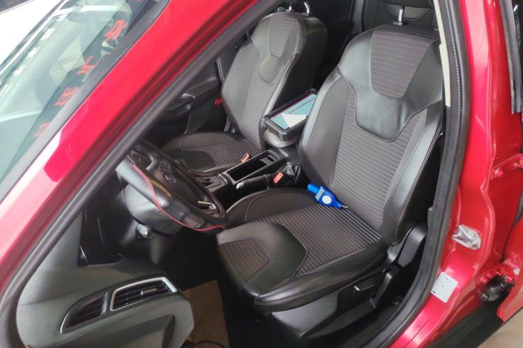 Used Ford Focus 2015 Hatchback 1.6L Automatic Fashion Edition Left Front Seat
