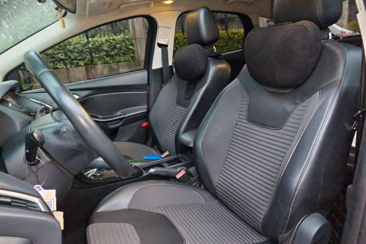 Used Ford Focus 2015 Hatchback 1.6L Automatic Fashion Edition Left Front Seat