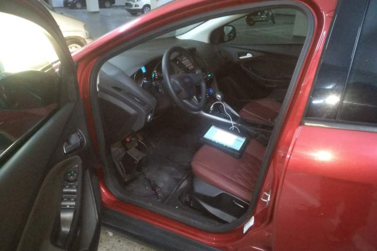 Used Ford Focus 2015 Hatchback 1.6L Automatic Comfort Model Left Front Seat