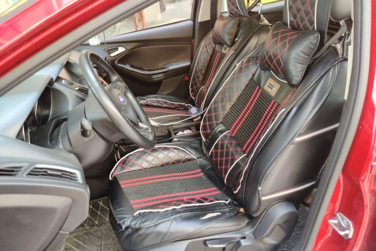 Used Ford Focus 2015 Hatchback 1.6L Automatic Fashion Edition Left Front Seat
