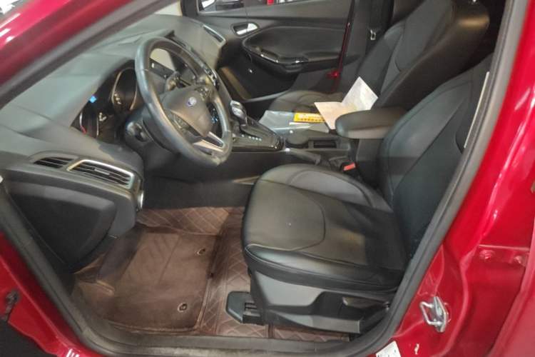 Used Ford Focus 2015 Sedan 1.6L Automatic Trend Model Left Front Seat