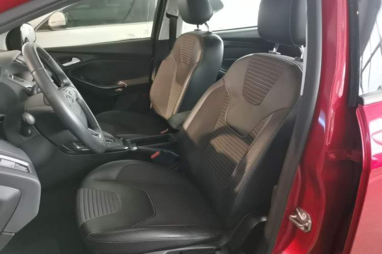 Used Ford Focus 2015 Sedan 1.6L Automatic Trend Model Left Front Seat