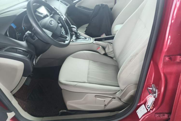 Used Ford Focus 2015 Sedan 1.6L Automatic Comfort Model Left Front Seat