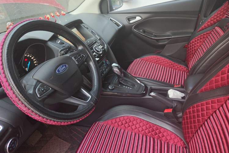 Used Ford Focus 2015 Hatchback 1.6L Automatic Fashion Edition Left Front Seat