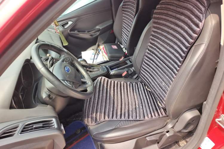 Used Ford Focus 2015 Hatchback EcoBoost 180 Automatic Elite Model Left Front Seat