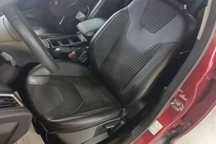 Used Ford Focus 2015 Hatchback EcoBoost 180 Automatic Elite Model Left Front Seat