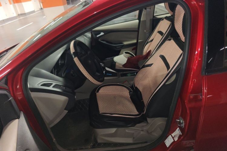 Used Ford Focus 2015 Sedan 1.6L Automatic Comfort Model Left Front Seat