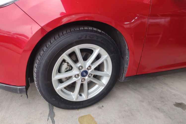 Used Ford Focus 2015 Hatchback 1.6L Automatic Fashion Edition Left Front Wheel Hub
