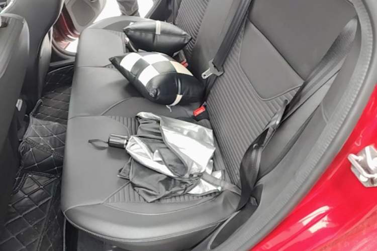Used Ford Focus 2015 Hatchback EcoBoost 125 Automatic Supreme Style Edition Left Rear Seat