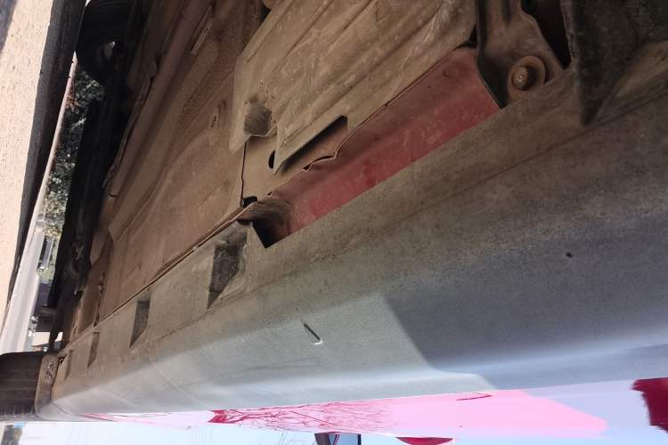 Used Ford Focus 2015 Hatchback 1.6L Automatic Fashion Edition Left Side Sill