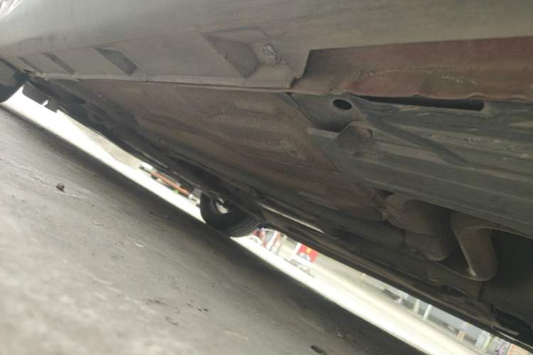 Used Ford Focus 2015 Hatchback 1.6L Automatic Fashion Edition Left Side Sill