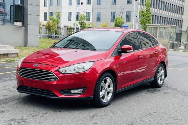 Ford Focus 2015 Sedan 1.6L Automatic Comfort Model с пробегом
