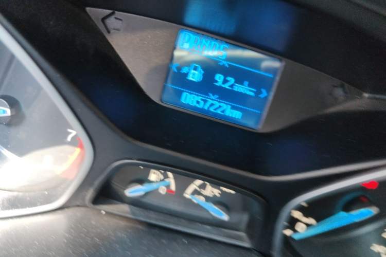 Used Ford Focus 2015 Hatchback 1.6L Automatic Fashion Edition Odometer Close Up