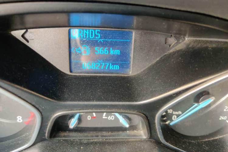 Used Ford Focus 2015 Hatchback 1.6L Automatic Fashion Edition Odometer Close Up