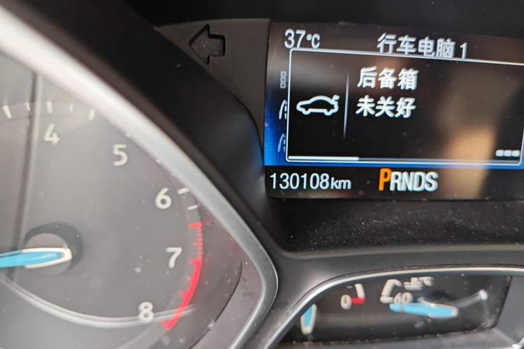 Used Ford Focus 2015 Sedan EcoBoost 180 Automatic Flagship Model Odometer Close Up