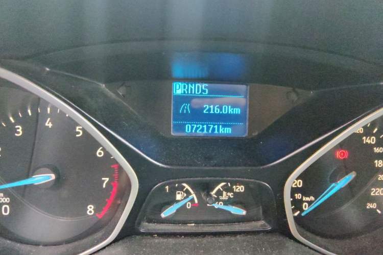 Used Ford Focus 2015 Sedan 1.6L Automatic Comfort Model Odometer Close Up