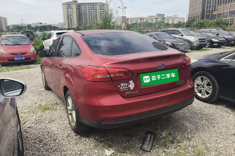 Used Ford Focus 2015 Sedan EcoBoost 125 Manual – Ultra-Style Edition Rear Left 45 Deg