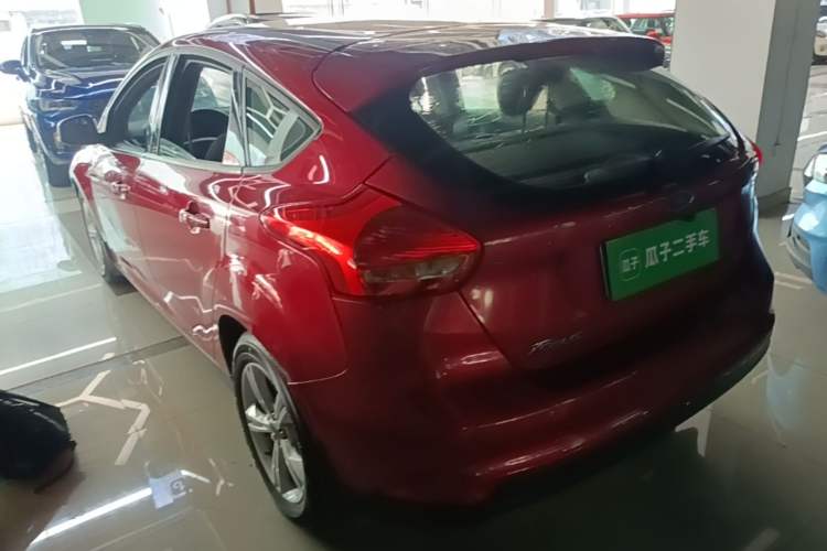 Used Ford Focus 2015 Hatchback 1.6L Automatic Comfort Model Rear Left 45 Deg