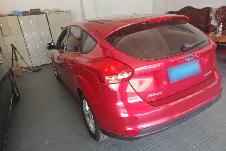 Used Ford Focus 2015 Hatchback 1.6L Automatic Comfort Model Rear Left 45 Deg