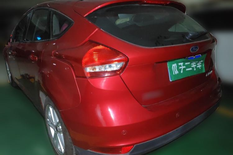 Used Ford Focus 2015 Hatchback 1.6L Automatic Fashion Edition Rear Left 45 Deg