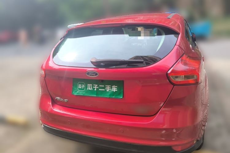 Used Ford Focus 2015 Hatchback EcoBoost 125 Automatic Supreme Style Edition Rear