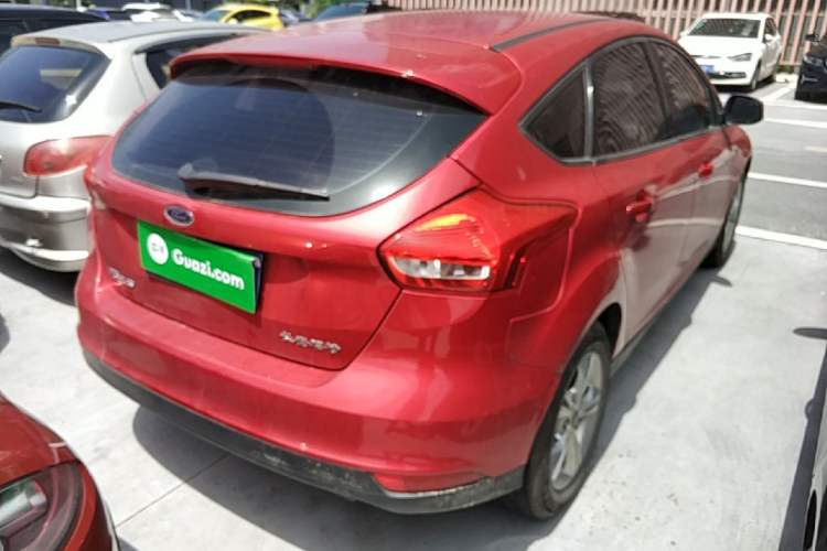 Used Ford Focus 2015 Hatchback 1.6L Automatic Comfort Model Rear Right 45 Deg