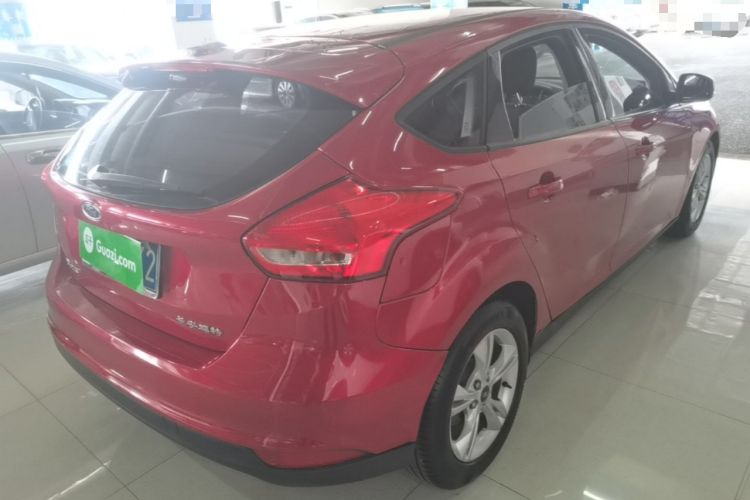 Used Ford Focus 2015 Hatchback 1.6L Automatic Comfort Model Rear Right 45 Deg