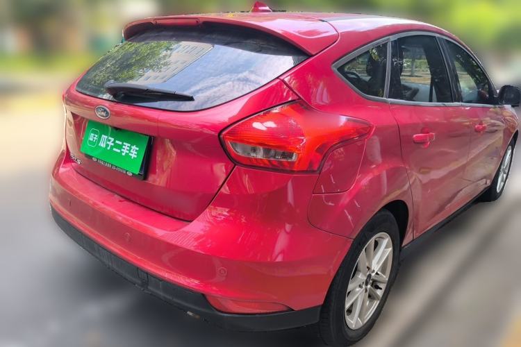 Used Ford Focus 2015 Hatchback 1.6L Automatic Fashion Edition Rear Right 45 Deg