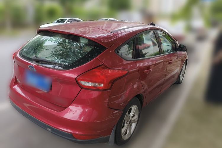 Used Ford Focus 2015 Hatchback 1.6L Automatic Comfort Model Rear Right 45 Deg