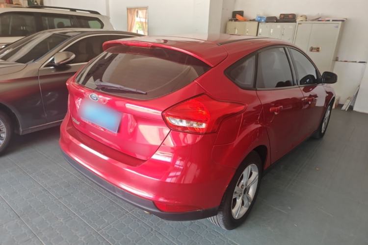 Used Ford Focus 2015 Hatchback 1.6L Automatic Comfort Model Rear Right 45 Deg