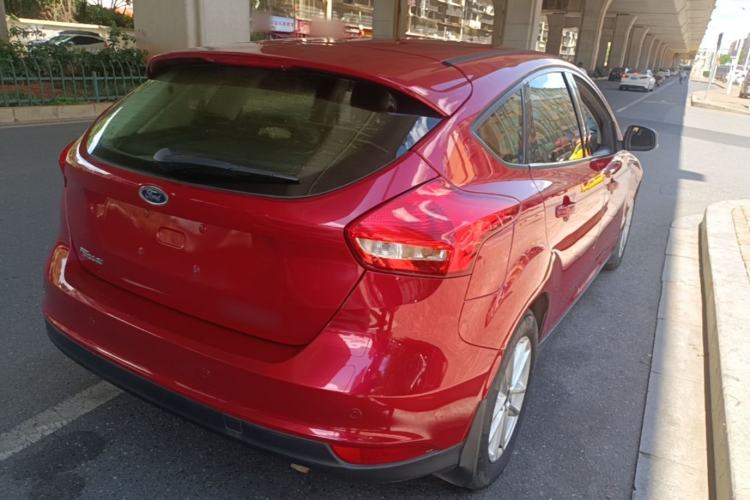 Used Ford Focus 2015 Hatchback 1.6L Automatic Fashion Edition Rear Right 45 Deg