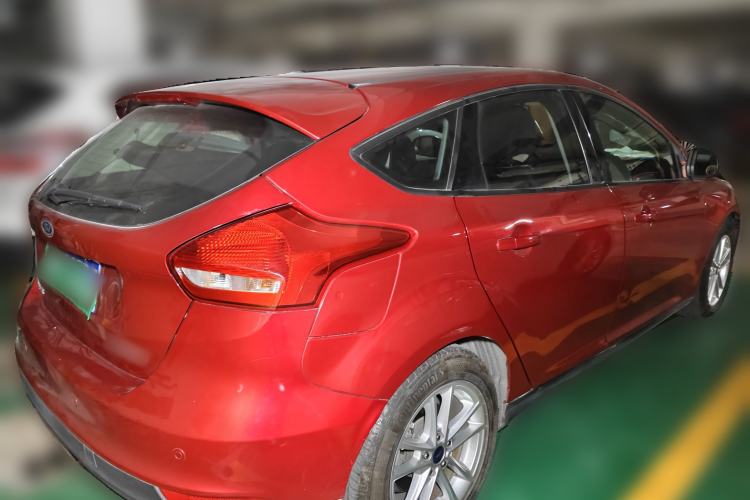 Used Ford Focus 2015 Hatchback 1.6L Automatic Fashion Edition Rear Right 45 Deg