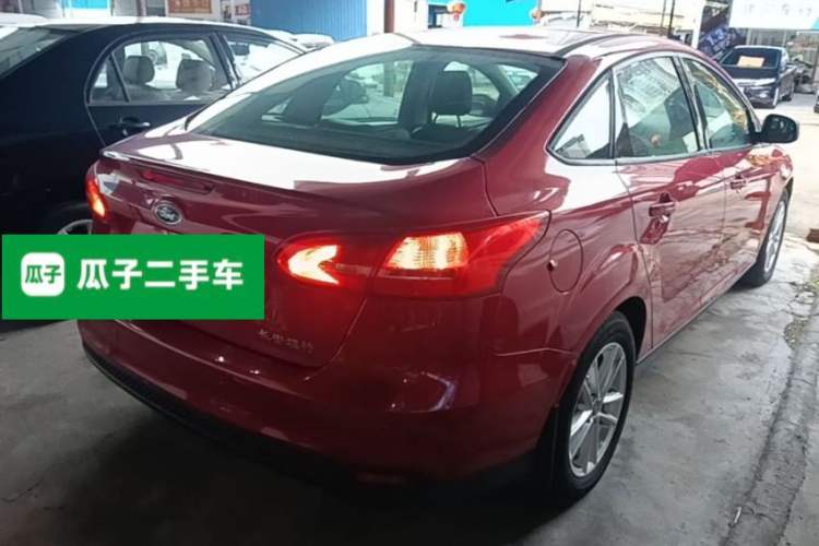 Used Ford Focus 2015 Sedan 1.6L Automatic Trend Model Rear Right 45 Deg