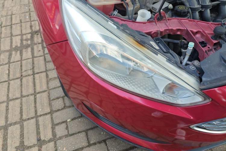 Used Ford Focus 2015 Sedan 1.6L Automatic Comfort Model Right Front Headlight