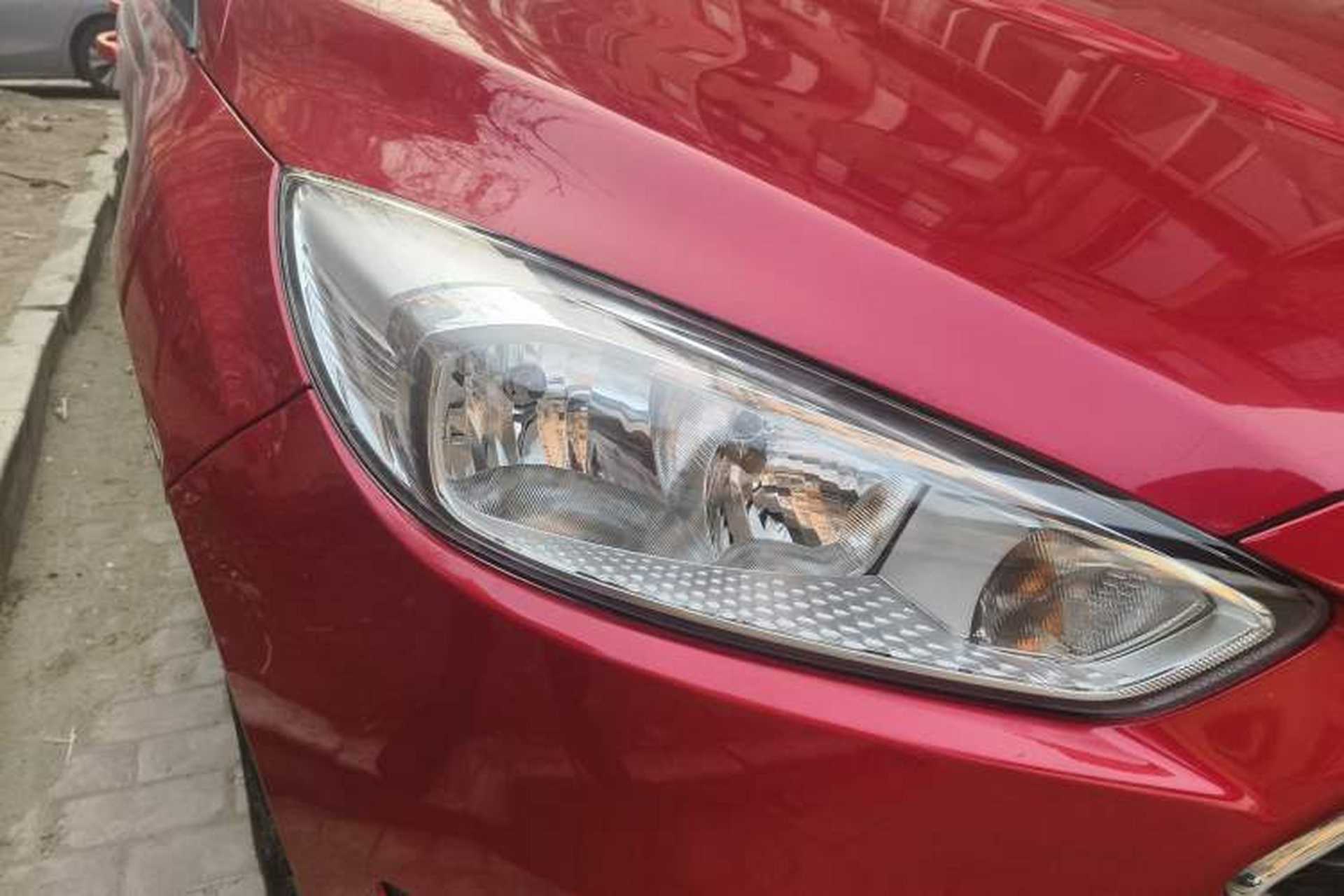Used Ford Focus 2015 Hatchback 1.6L Automatic Comfort Model Right Front Headlight