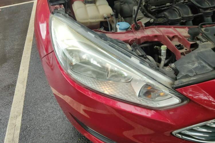 Used Ford Focus 2015 Sedan 1.6L Automatic Comfort Model Right Front Headlight