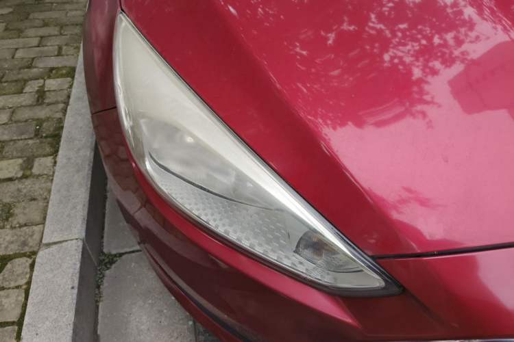 Used Ford Focus 2015 Hatchback 1.6L Automatic Comfort Model Right Front Headlight